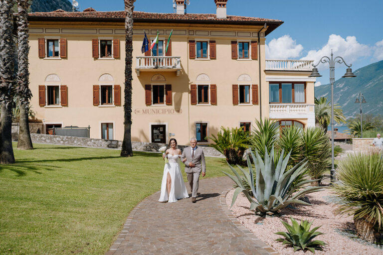 Wedding Elopement Photographer Garda Como Italy