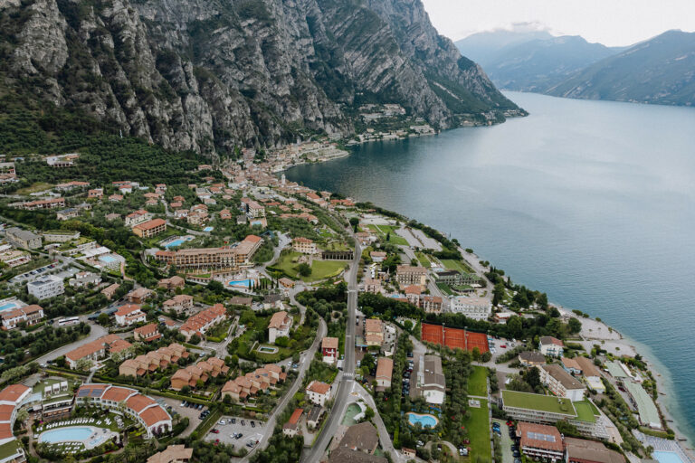 Wedding Elopement Photographer Garda Como Italy