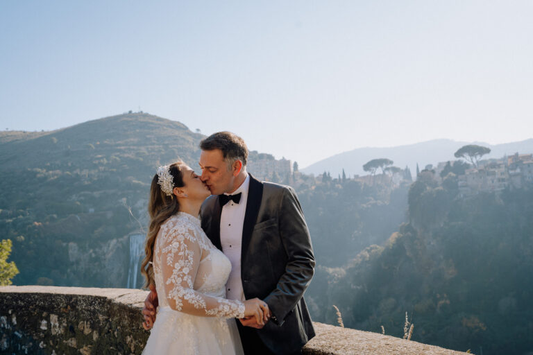 Couple portrait during a winter elopement in Tivoli, Italy, soft light and calm atmosphere