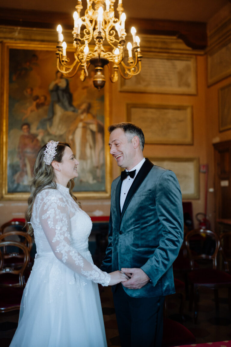 Bride and groom portraits inside Palazzo San Bernardino, Tivoli, warm tones