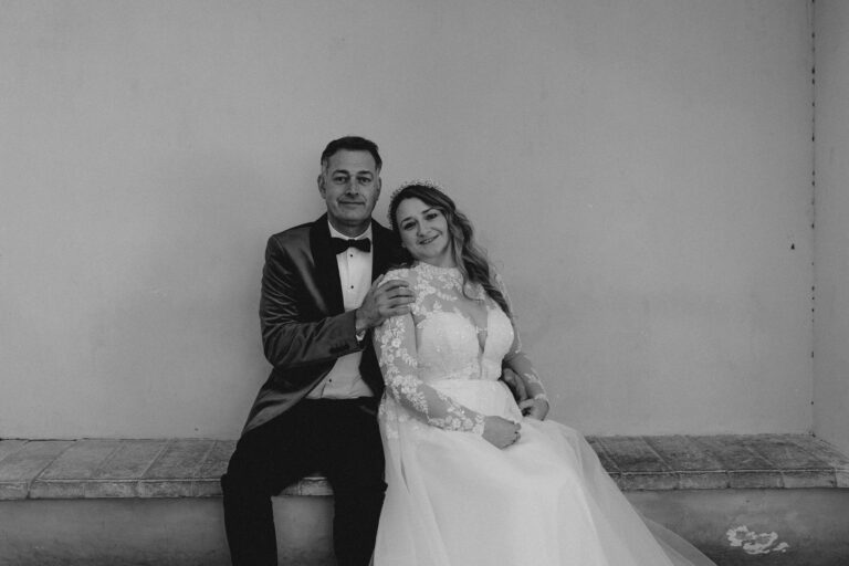 Black and white couple portrait in Tivoli, Italy, intimate and timeless.
