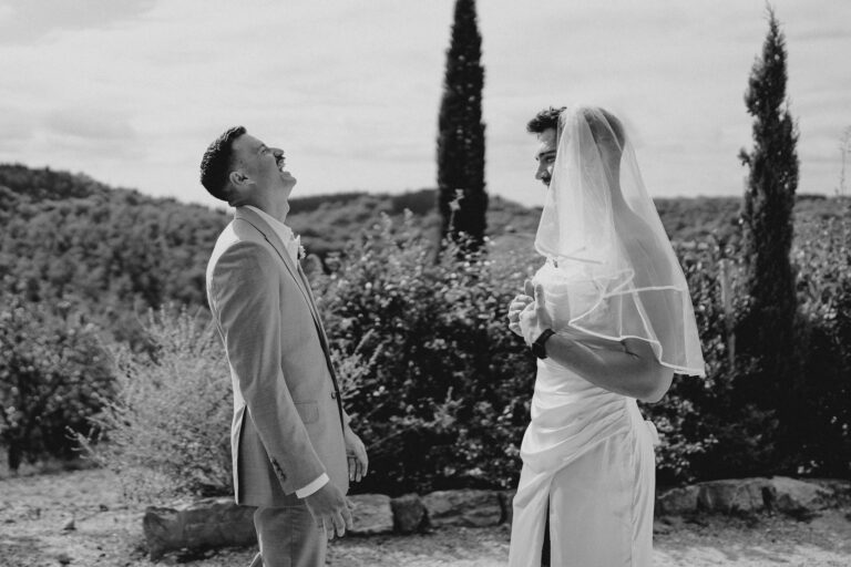 funny moment fake first look